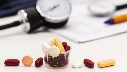 Mengoptimalkan Kepatuhan Minum Obat Pasien Hipertensi dengan Penggunaan Single-Pill Combination